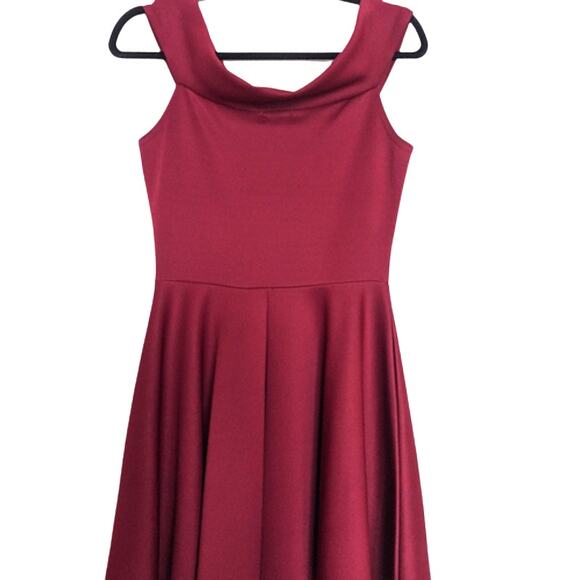 NWT Boohoo Tamsin Off Shoulder Skater Dress Size 10 - Picture 3 of 9